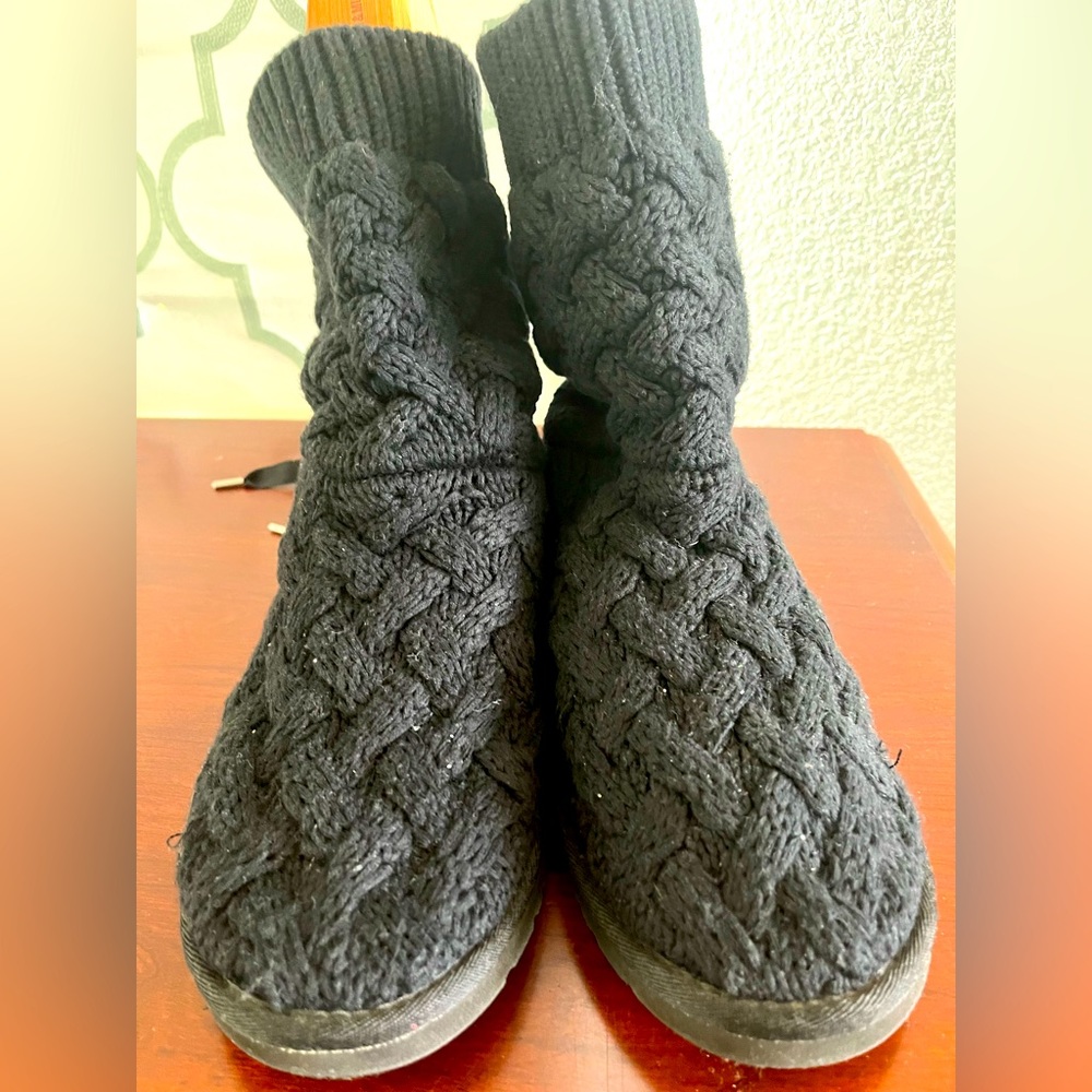 UGG Sweater Boots Size 8